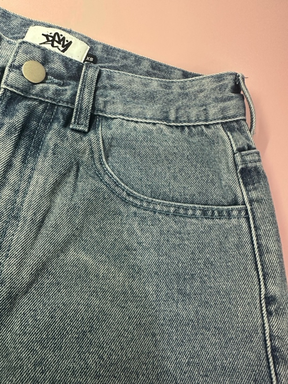 NWOT YOUNG BAGGY BLUE JEANS SIZE XS - Picture 8 of 11